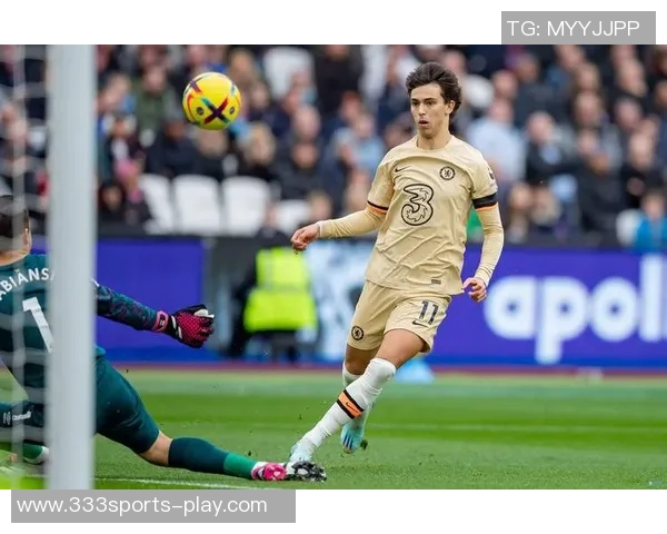 阿贾克斯欲租贝尔纳尔遭球员和巴萨双重拒绝